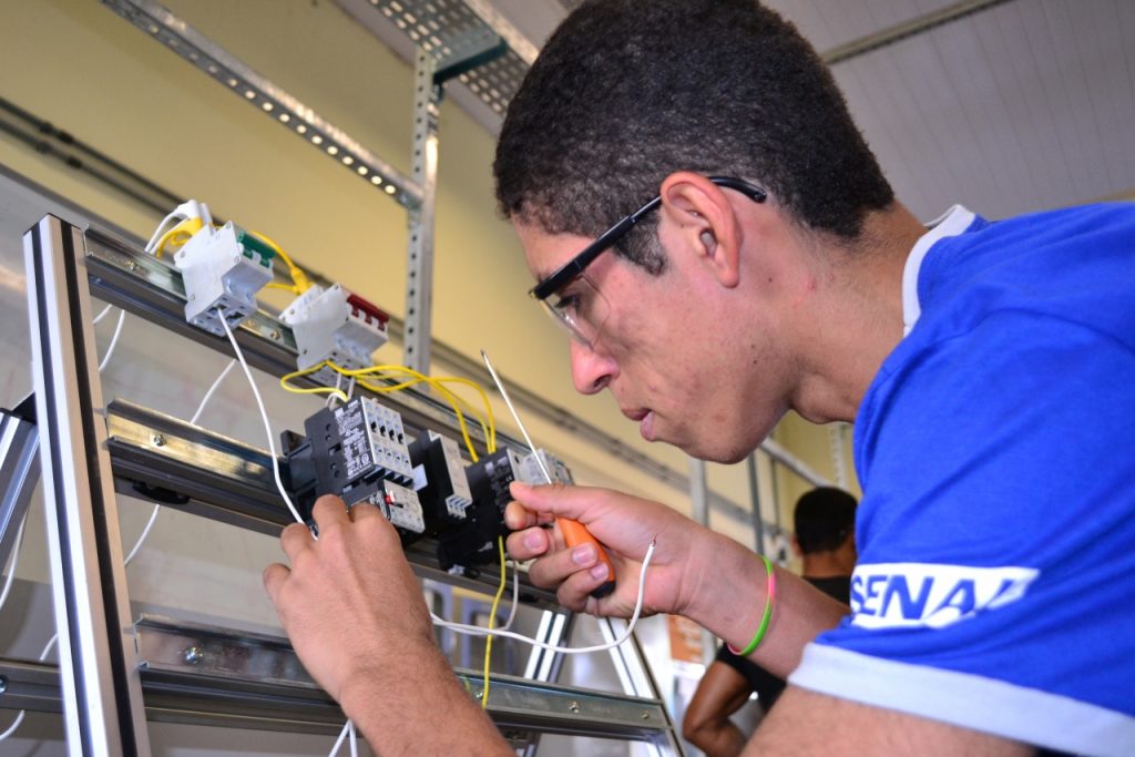 Inscrições para o Curso Técnico em Eletrotécnica começam em janeiro Fama Comunicação