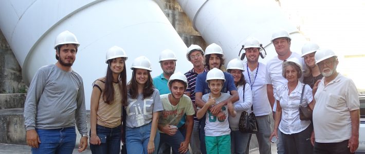 Família visita a Usina Hidrelétrica Serra do Facão